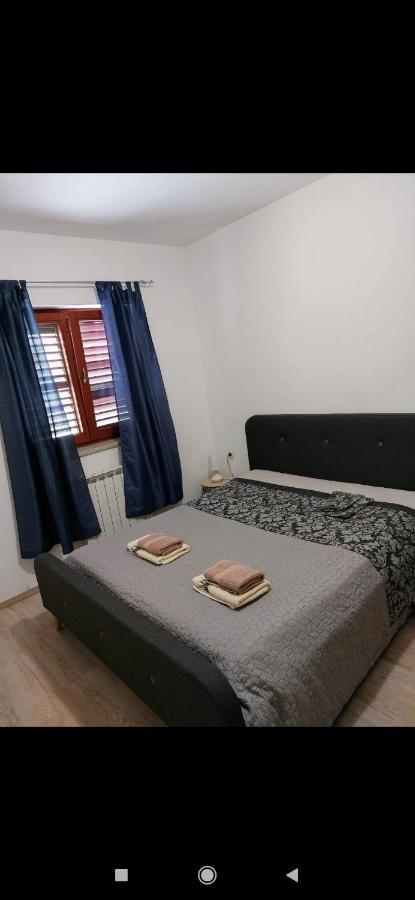 Graciela Apartment *